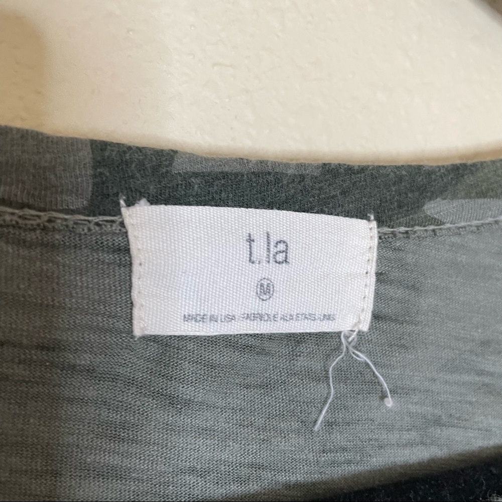 Anthropologie t.la Camo Short Sleeve Tee with V- neck Cut Out - Picture 2 of 6